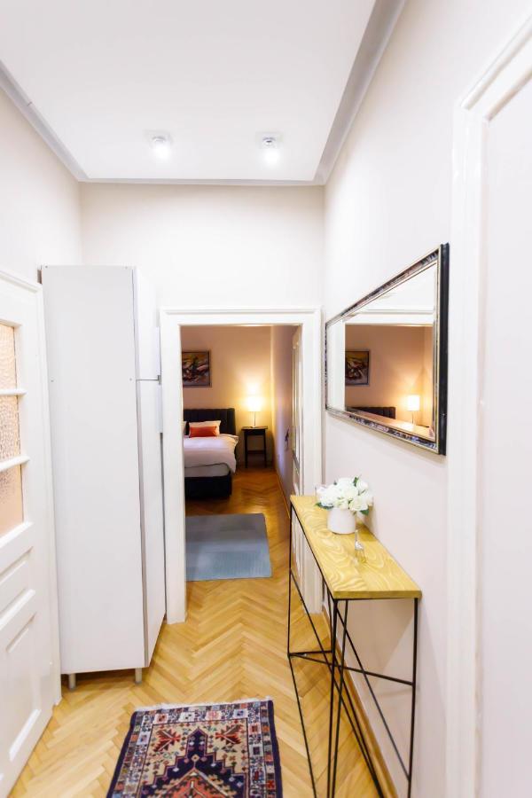 Family Apart Apartamento Belgrado Exterior foto